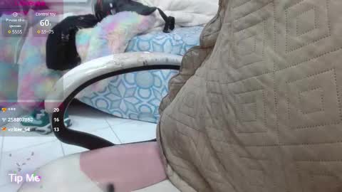 _alegriamartinez_ online show from February 19, 2025, 6:54 pm