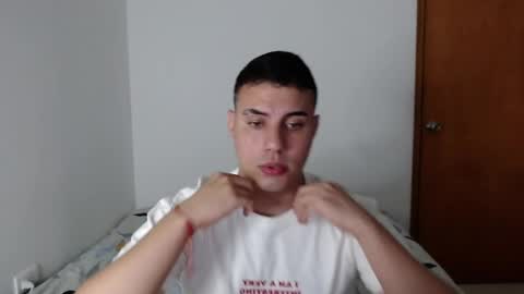 Snapshot of _alex20_ chatting on January 30, 2025, 3:11 am Alex online show from January 30, 2025, 3:11 am