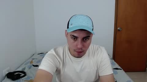 Snapshot of _alex20_ chatting on February 2, 2025, 6:37 am Alex online show from February 2, 2025, 6:37 am