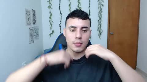 Snapshot of _alex20_ chatting on March 3, 2025, 12:48 am Alex online show from March 3, 2025, 12:48 am