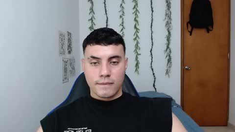 Snapshot of _alex20_ chatting on September 9, 2025, 4:01 am Alex online show from September 9, 2025, 4:01 am