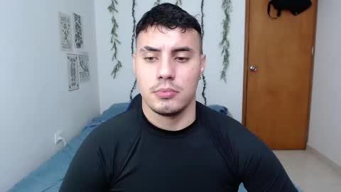 Snapshot of _alex20_ chatting on October 7, 2025, 12:35 pm Alex online show from October 7, 2025, 12:35 pm