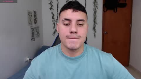 Snapshot of _alex20_ chatting on January 14, 2026, 7:19 pm Alex online show from January 14, 2026, 7:19 pm