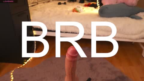 _alexa_gold_ online show from February 10, 2025, 6:24 pm