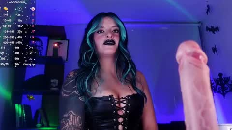 Snapshot of _alice_d chatting on February 23, 2025, 7:17 pm Miss Alice My internet sucks these days see you soon online show from February 23, 2025, 7:17 pm