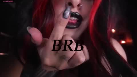 Snapshot of _alice_d chatting on November 30, 2025, 10:58 pm Miss Alice My internet sucks these days see you soon online show from November 30, 2025, 10:58 pm