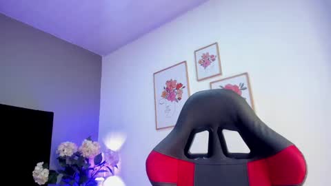 Snapshot of _aliice_1 chatting on December 31, 2024, 1:04 am Alice online show from December 31, 2024, 1:04 am