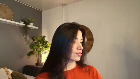 Snapshot of _aliice_1 chatting on February 13, 2025, 12:13 am Alice online show from February 13, 2025, 12:13 am