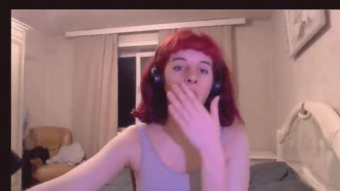 Amber online show from November 9, 2025, 1:37 am