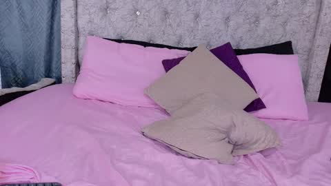 Amy    online show from March 2, 2025, 10:48 pm