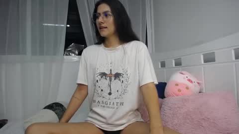 _amywhite online show from December 7, 2024, 2:20 am
