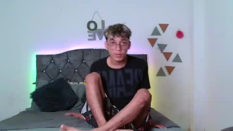 Snapshot of _andrew_willyams chatting on January 13, 2025, 2:00 pm Andres online show from January 13, 2025, 2:00 pm
