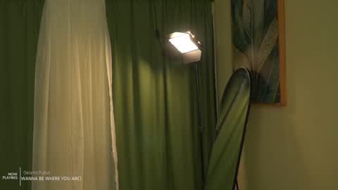 Snapshot of _angeleyes chatting on February 6, 2026, 11:52 pm Angie - online show from February 6, 2026, 11:52 pm