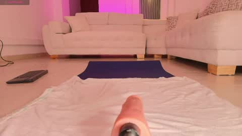 Snapshot of _anna_parker_ chatting on May 2, 2026, 7:30 pm Ana online show from May 2, 2026, 7:30 pm
