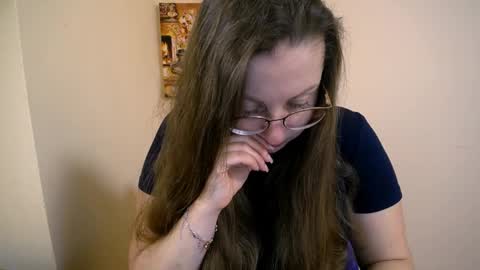 Snapshot of _annabelle_lee chatting on February 6, 2025, 7:35 am Anna online show from February 6, 2025, 7:35 am