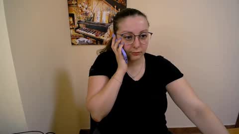 Snapshot of _annabelle_lee chatting on February 20, 2025, 1:51 pm Anna online show from February 20, 2025, 1:51 pm