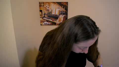 Snapshot of _annabelle_lee chatting on March 11, 2025, 7:26 am Anna online show from March 11, 2025, 7:26 am