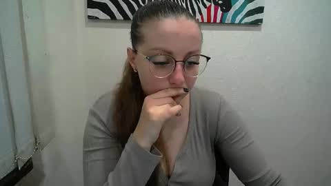 Snapshot of _annabelle_lee chatting on December 4, 2025, 10:46 am Anna online show from December 4, 2025, 10:46 am