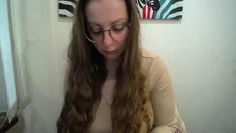 Snapshot of _annabelle_lee chatting on February 4, 2026, 7:36 am Anna online show from February 4, 2026, 7:36 am