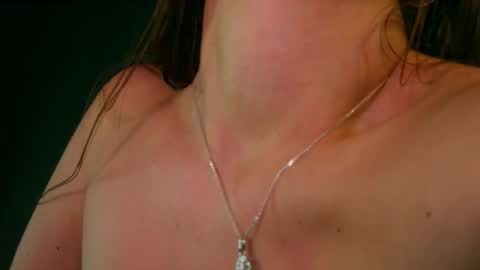 Annie Andrick online show from November 24, 2025, 1:38 am