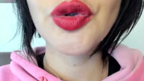 Snapshot of _antomouth_paradise chatting on February 10, 2025, 8:10 pm antonia online show from February 10, 2025, 8:10 pm