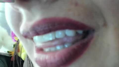 Snapshot of _antomouth_paradise chatting on March 5, 2025, 6:34 pm antonia online show from March 5, 2025, 6:34 pm