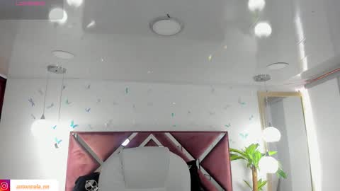 antonnela online show from February 5, 2026, 2:43 pm