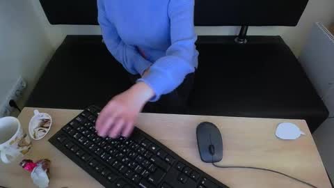 Arina online show from November 11, 2025, 1:55 pm