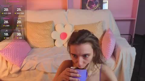 _ash_leyy_ online show from May 15, 2026, 1:23 am