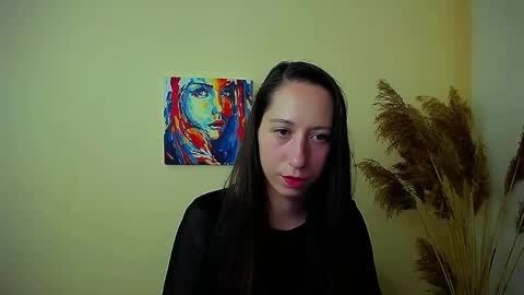 Snapshot of _astraia_ chatting on June 2, 2026, 9:22 am _astraia_ online show from June 2, 2026, 9:22 am