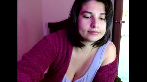 Snapshot of _atenea_golden chatting on October 14, 2025, 2:29 pm atenea online show from October 14, 2025, 2:29 pm