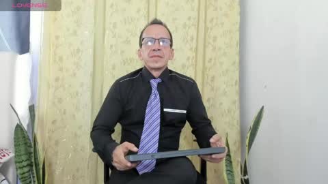 Axel online show from May 26, 2026, 11:50 am