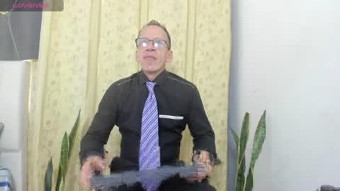 Axel online show from July 7, 2026, 11:47 am