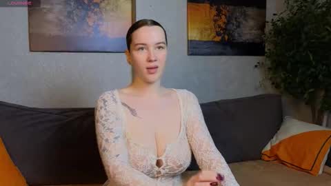 Snapshot of _b00bss_ chatting on November 22, 2025, 9:19 am Jess online show from November 22, 2025, 9:19 am