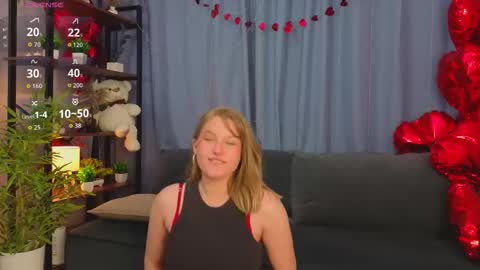 Snapshot of _b00bss_ chatting on March 10, 2026, 9:36 am Jess online show from March 10, 2026, 9:36 am