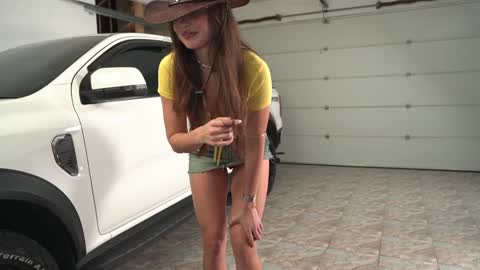 Arianna online show from March 15, 2026, 6:58 pm