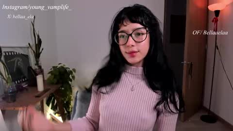 Snapshot of _bellaela chatting on January 7, 2026, 3:42 am Ella online show from January 7, 2026, 3:42 am