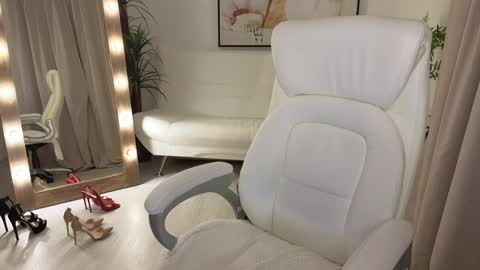 Snapshot of _beylly chatting on January 17, 2025, 4:39 am Beylly online show from January 17, 2025, 4:39 am