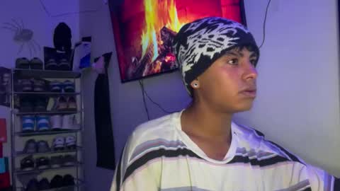 _billowy_ online show from December 19, 2025, 2:07 am