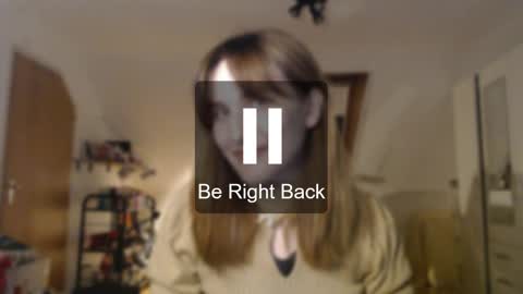 Snapshot of _biscotti_ chatting on March 7, 2025, 8:22 pm _biscotti_ online show from March 7, 2025, 8:22 pm