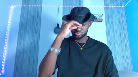 Snapshot of _black_stallion chatting on November 3, 2025, 5:58 pm Andrew online show from November 3, 2025, 5:58 pm