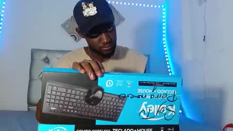 Snapshot of _black_stallion chatting on November 17, 2025, 6:14 pm Andrew online show from November 17, 2025, 6:14 pm