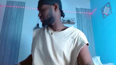 Snapshot of _black_stallion chatting on December 2, 2025, 3:12 am Andrew online show from December 2, 2025, 3:12 am