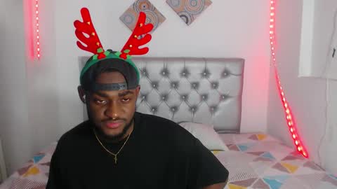 Snapshot of _black_stallion chatting on December 3, 2025, 6:28 pm Andrew online show from December 3, 2025, 6:28 pm