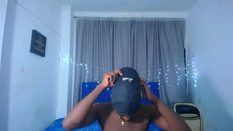 Snapshot of _black_stallion chatting on December 5, 2025, 10:57 am Andrew online show from December 5, 2025, 10:57 am