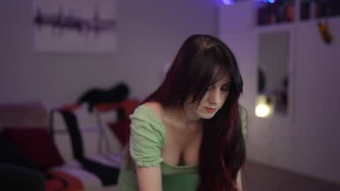 Snapshot of _blackbee_ chatting on February 3, 2026, 6:00 am Lili online show from February 3, 2026, 6:00 am