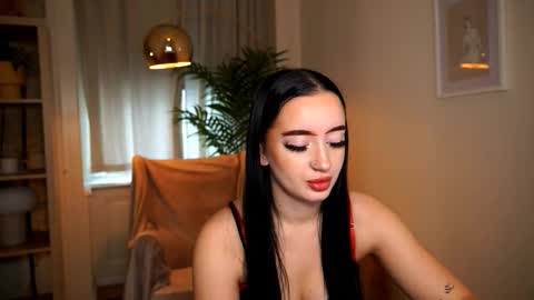 Snapshot of _blackpeaarl chatting on December 21, 2025, 11:17 am Pearl online show from December 21, 2025, 11:17 am