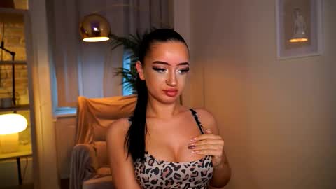 Snapshot of _blackpeaarl chatting on February 19, 2026, 3:30 pm Pearl online show from February 19, 2026, 3:30 pm