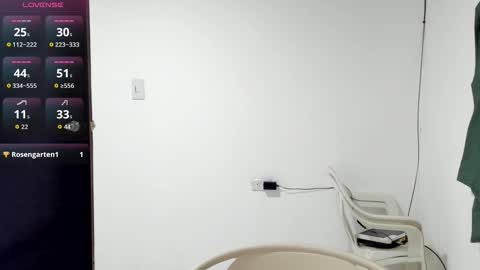 _blairwest_ online show from October 18, 2025, 8:04 am