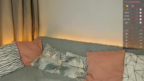 Elizabeth online show from November 25, 2025, 11:05 pm